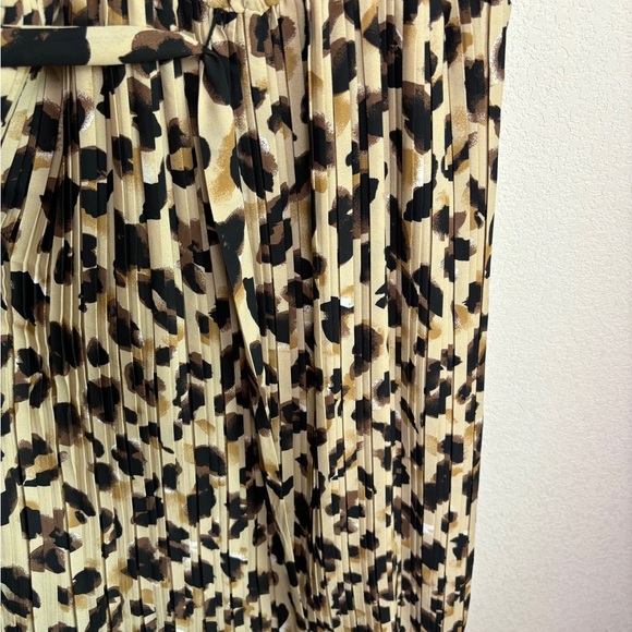 COPY - Ashley Stewart Leopard Animal Print Belted Waist Pleated Chiffon Dress 2… - Picture 9 of 13